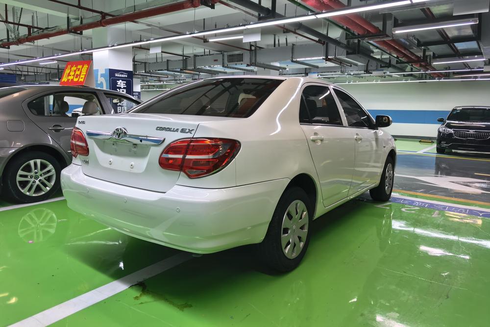 Toyota Corolla EX