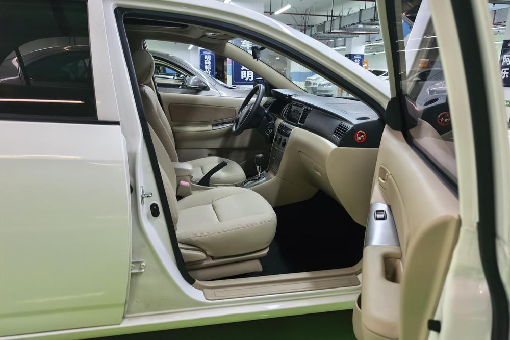Toyota Corolla EX