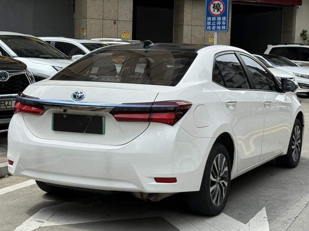 Toyota Corolla Hybrid E+