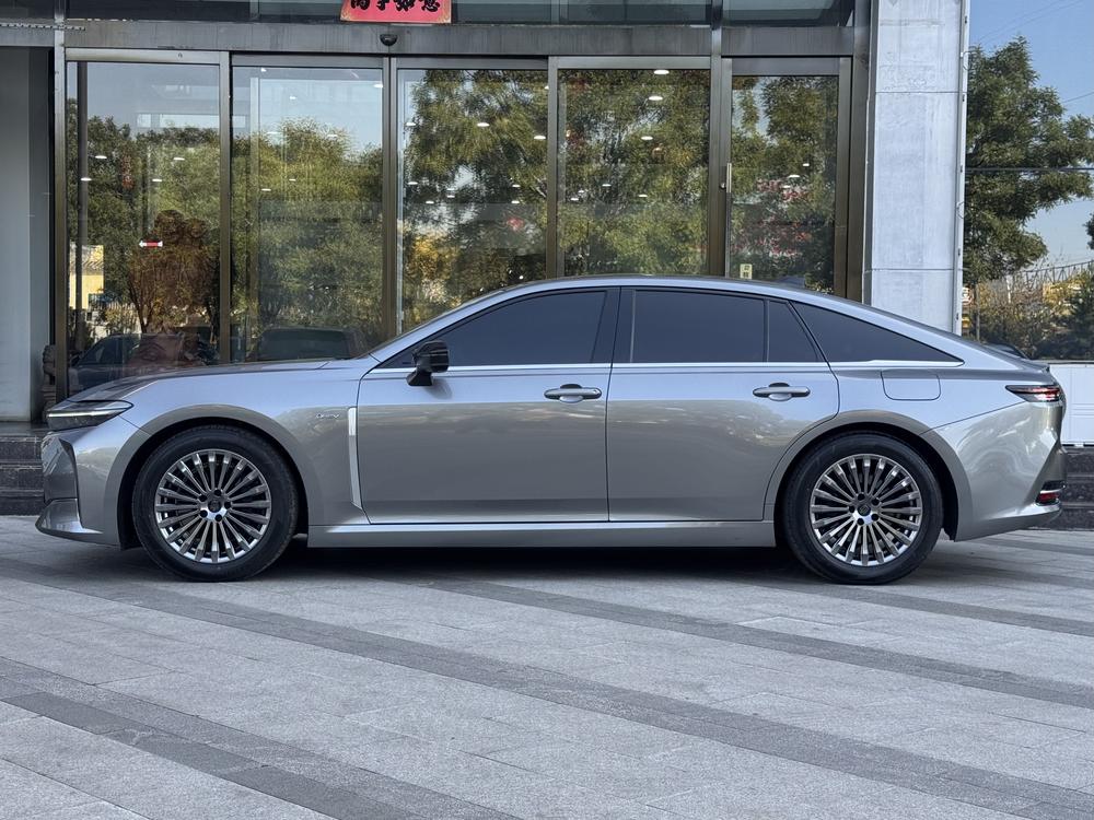 Toyota Crown (Import)