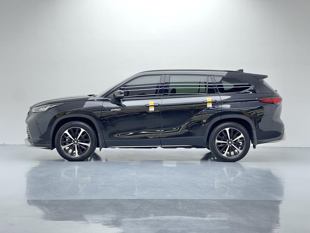 Toyota Crown Kluger
