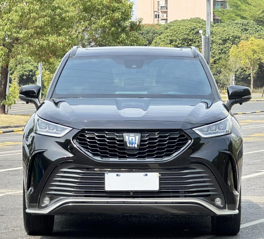 Toyota Crown Kluger