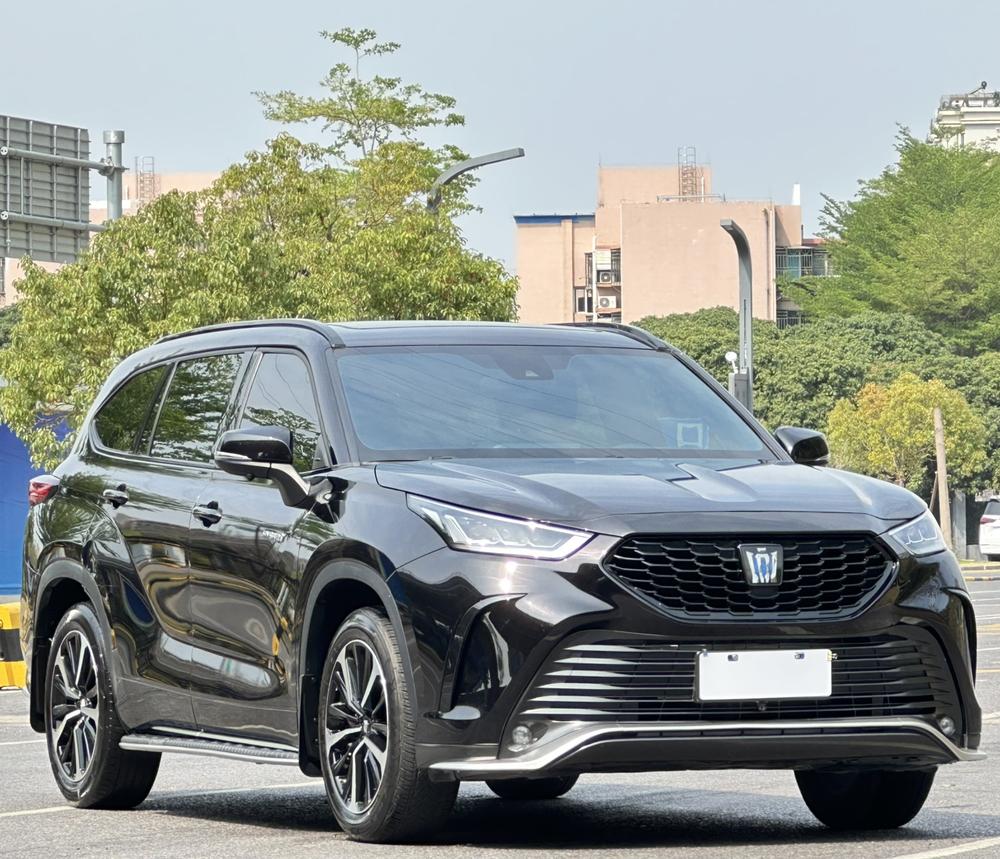 Toyota Crown Kluger