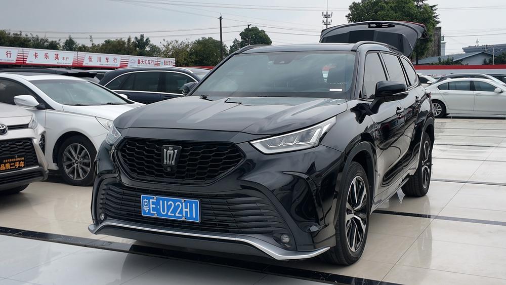 Toyota Crown Kluger