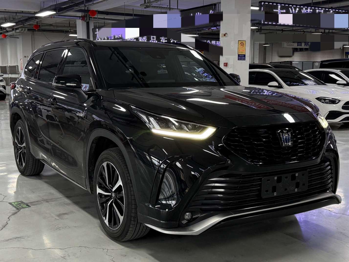 Toyota Crown Kluger
