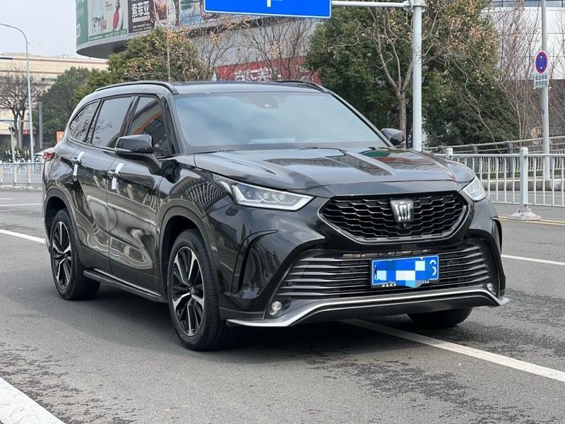 Toyota Crown Kluger