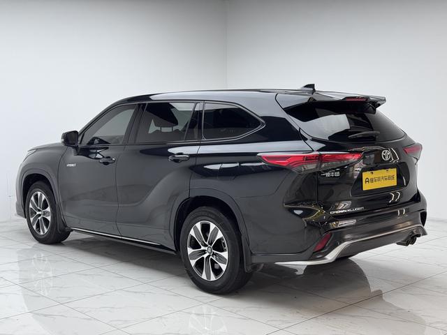 Toyota Crown Kluger