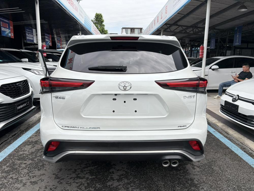 Toyota Crown Kluger