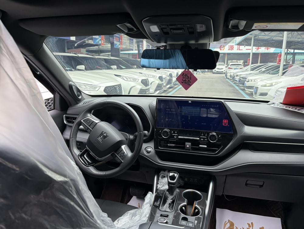 Toyota Crown Kluger