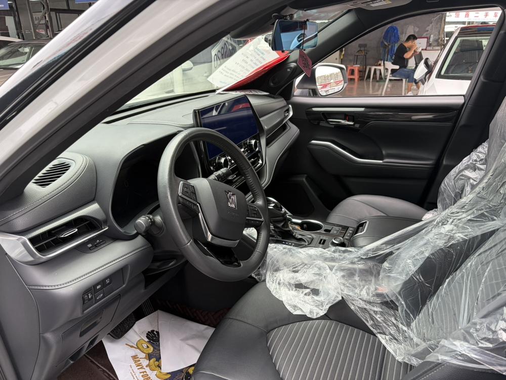 Toyota Crown Kluger