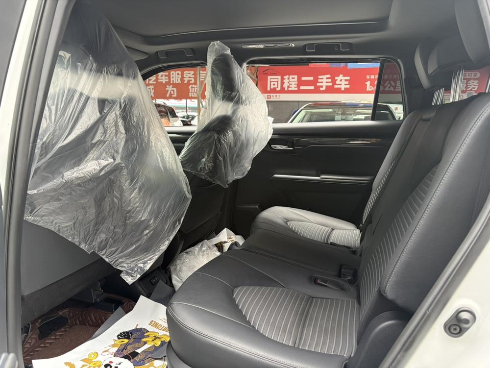 Toyota Crown Kluger