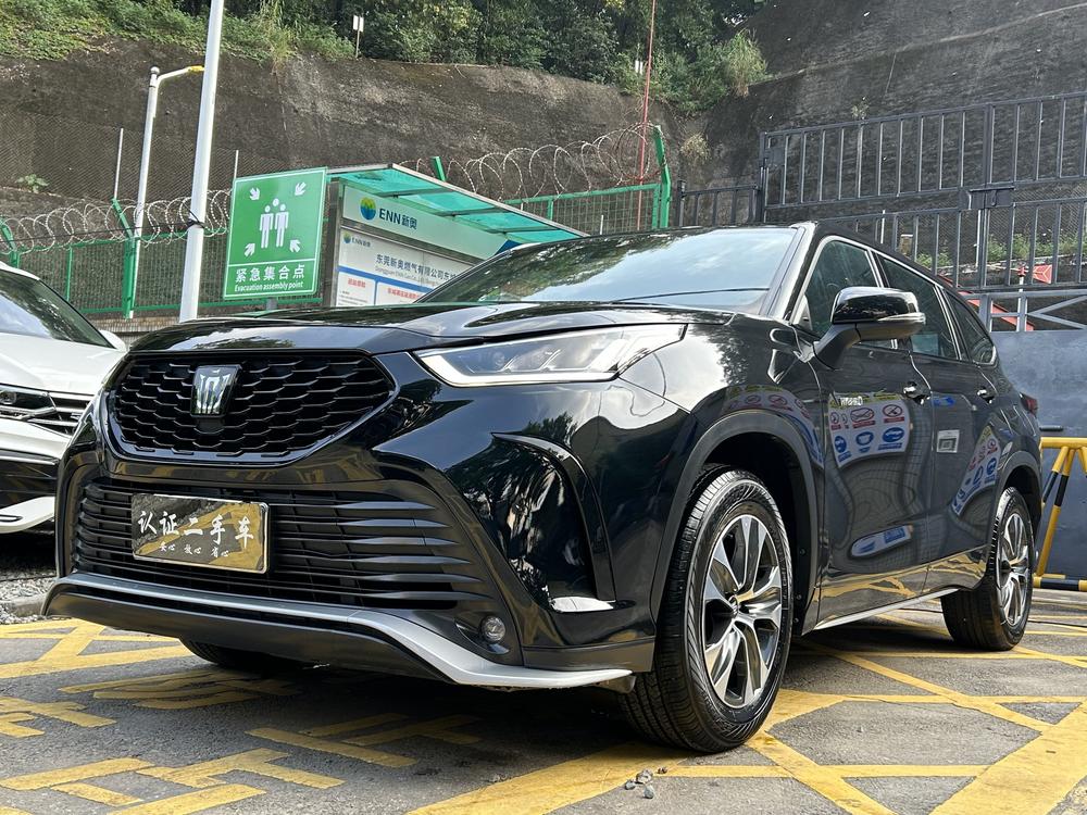 Toyota Crown Kluger