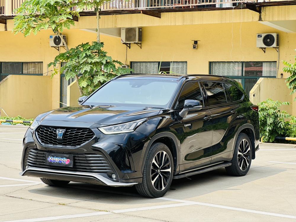 Toyota Crown Kluger
