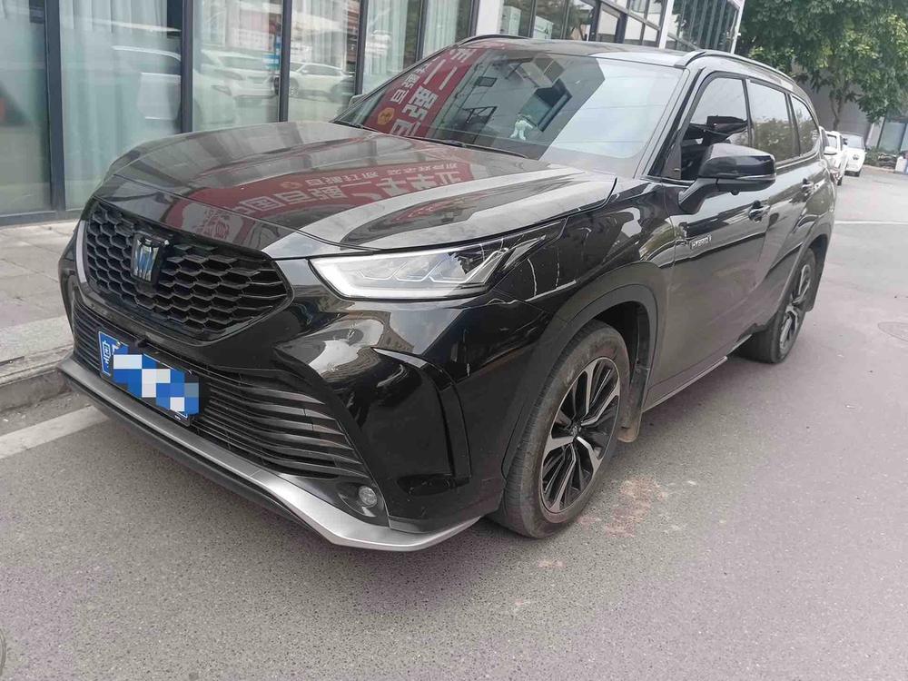 Toyota Crown Kluger