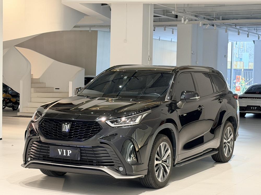 Toyota Crown Kluger