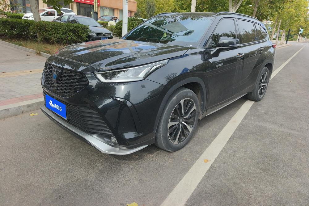 Toyota Crown Kluger