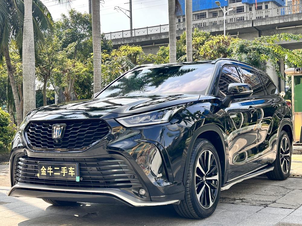 Toyota Crown Kluger