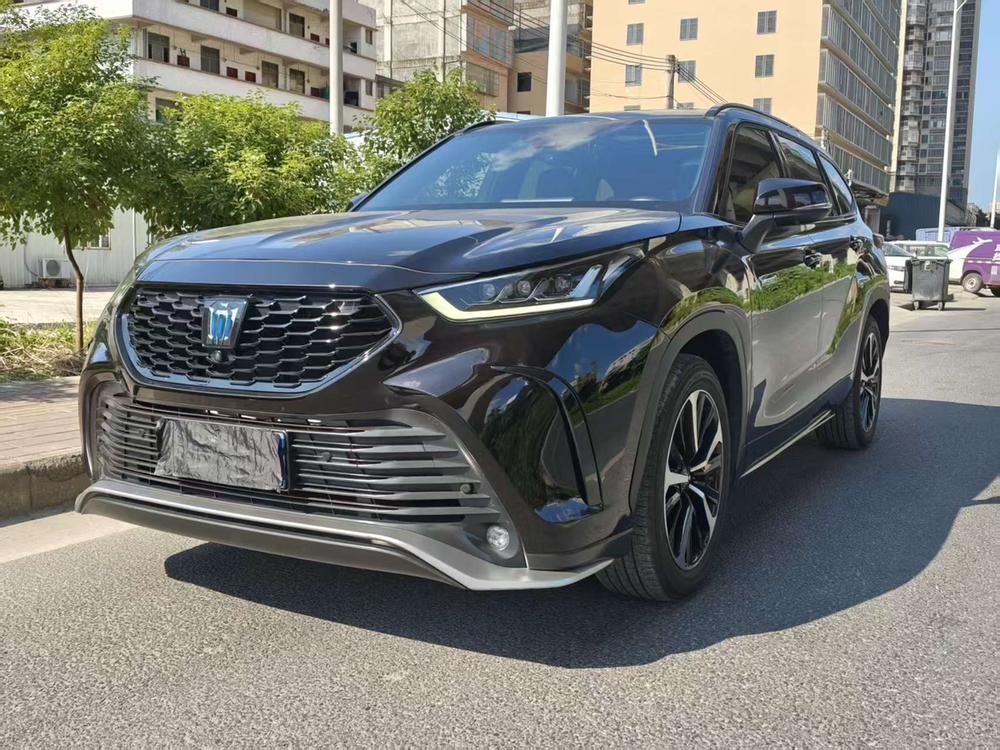 Toyota Crown Kluger
