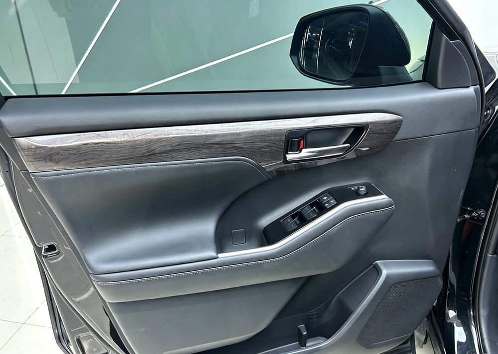 Toyota Crown Kluger