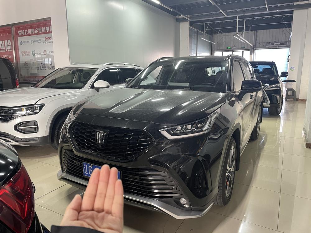 Toyota Crown Kluger