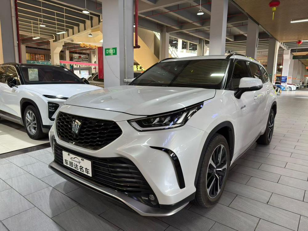 Toyota Crown Kluger