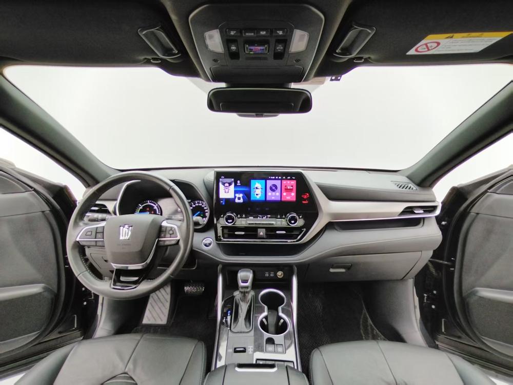 Toyota Crown Kluger