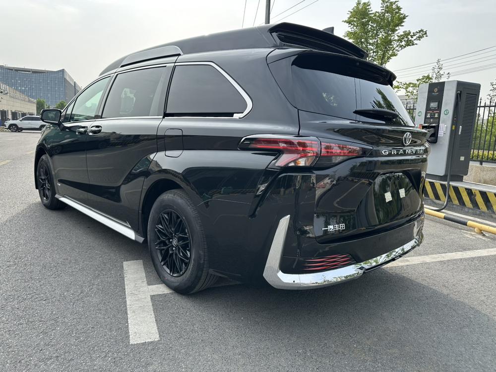 Toyota Granvia