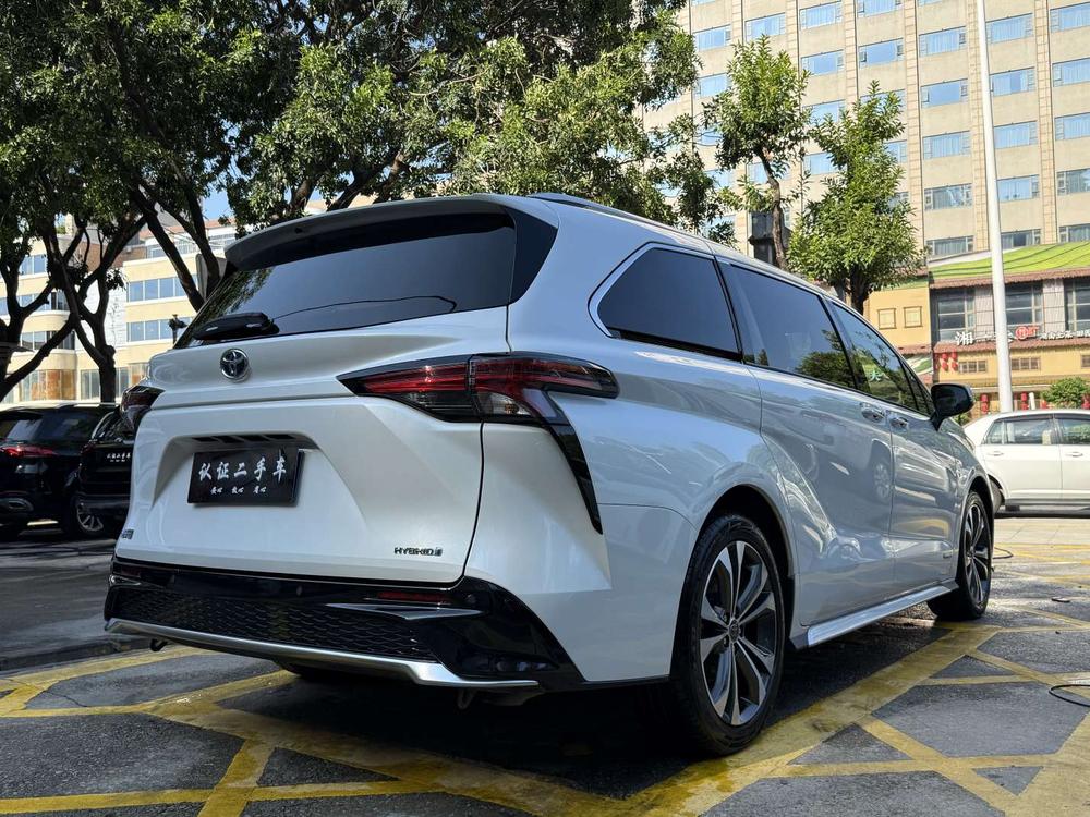 Toyota Granvia