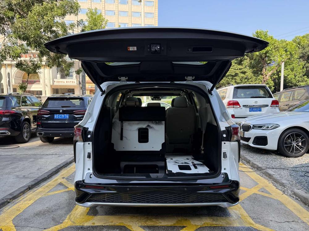 Toyota Granvia