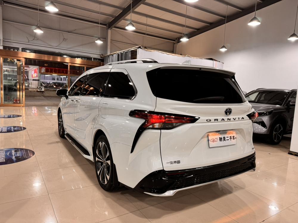 Toyota Granvia
