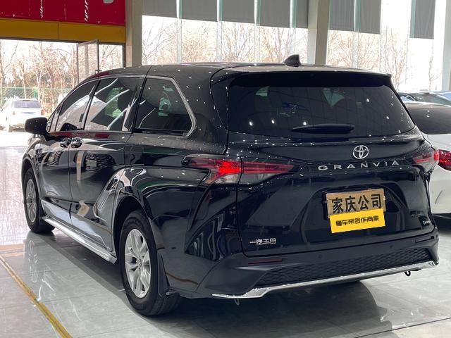 Toyota Granvia