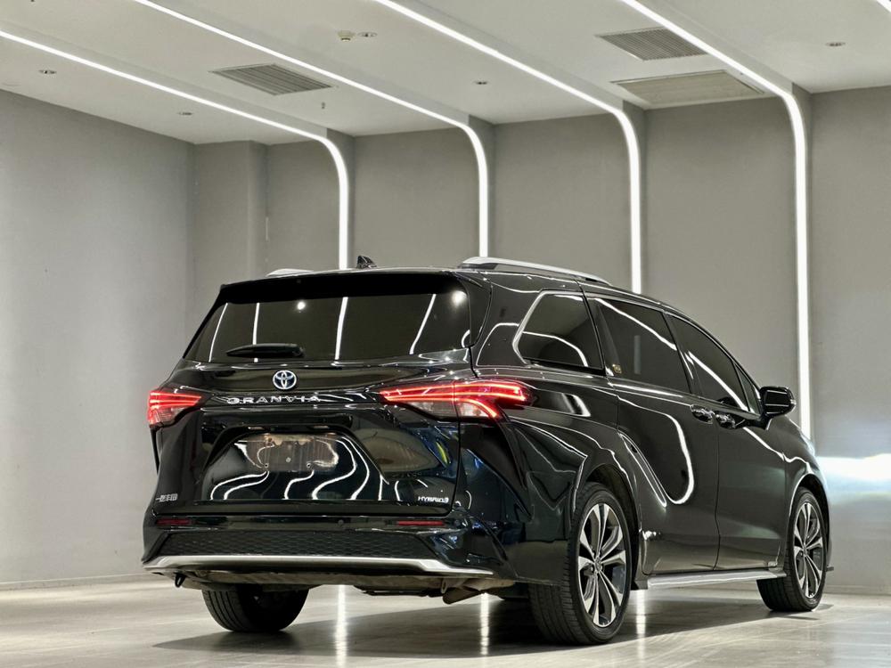 Toyota Granvia