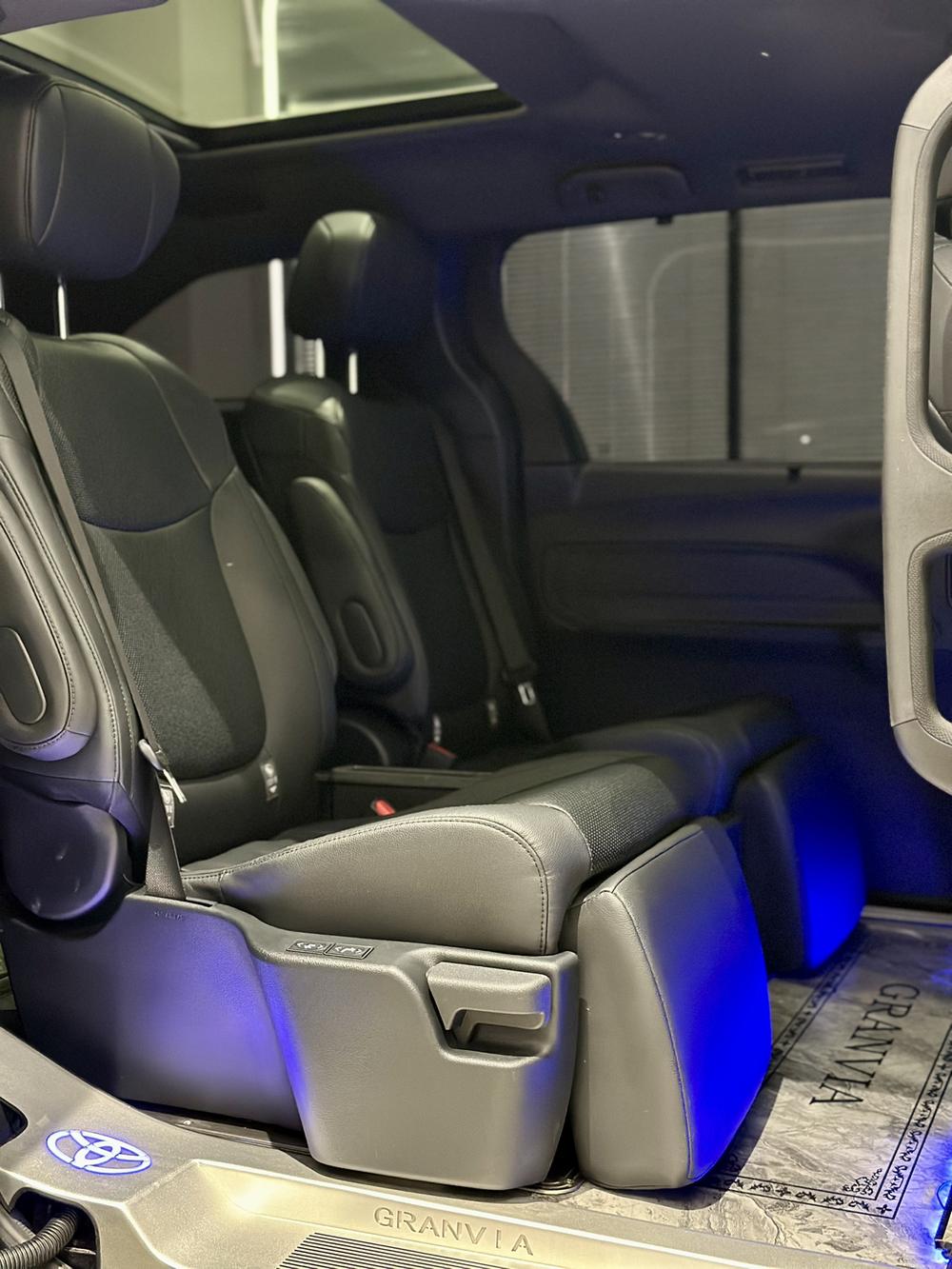 Toyota Granvia