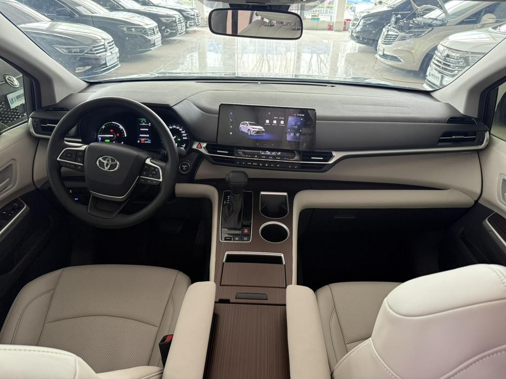 Toyota Granvia