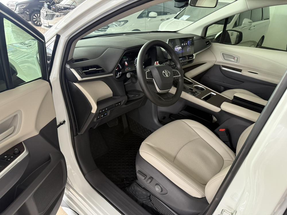 Toyota Granvia