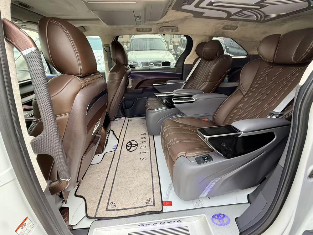 Toyota Granvia