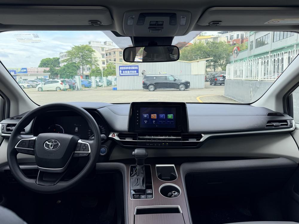 Toyota Granvia