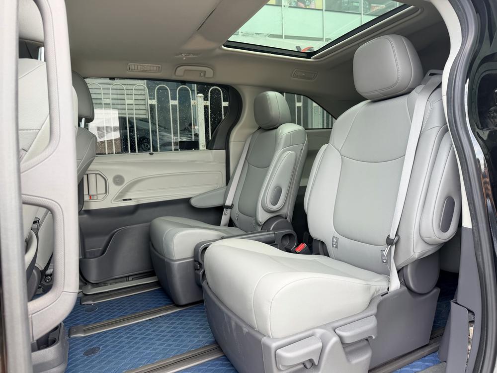 Toyota Granvia