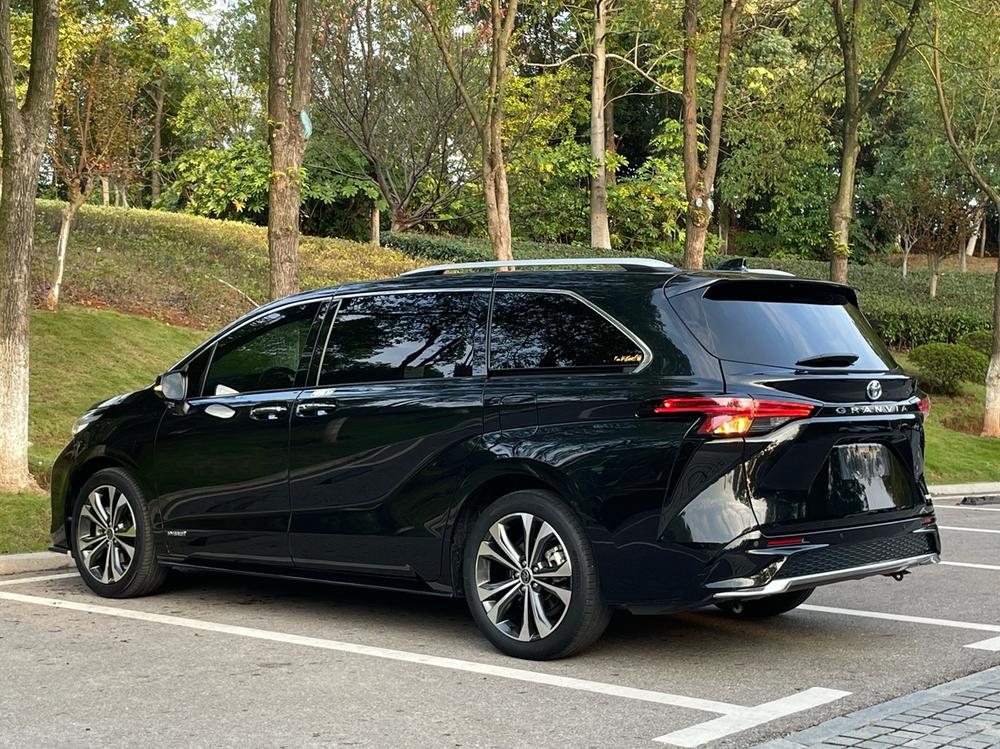 Toyota Granvia