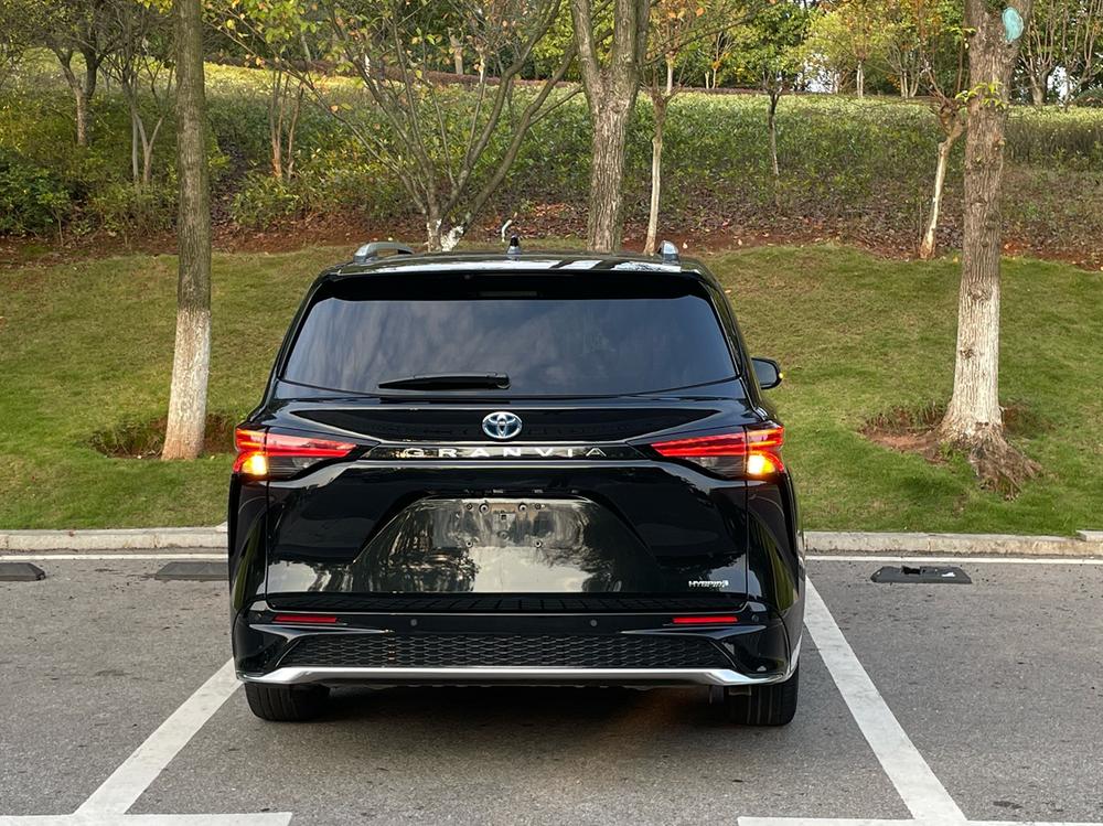 Toyota Granvia