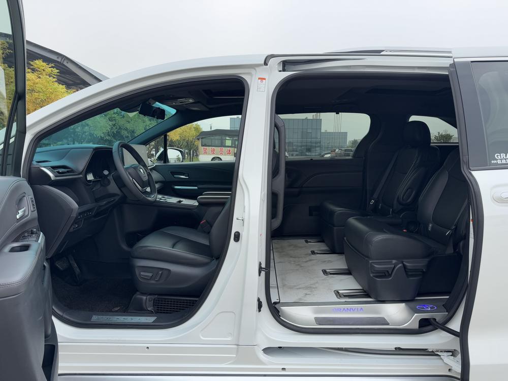 Toyota Granvia