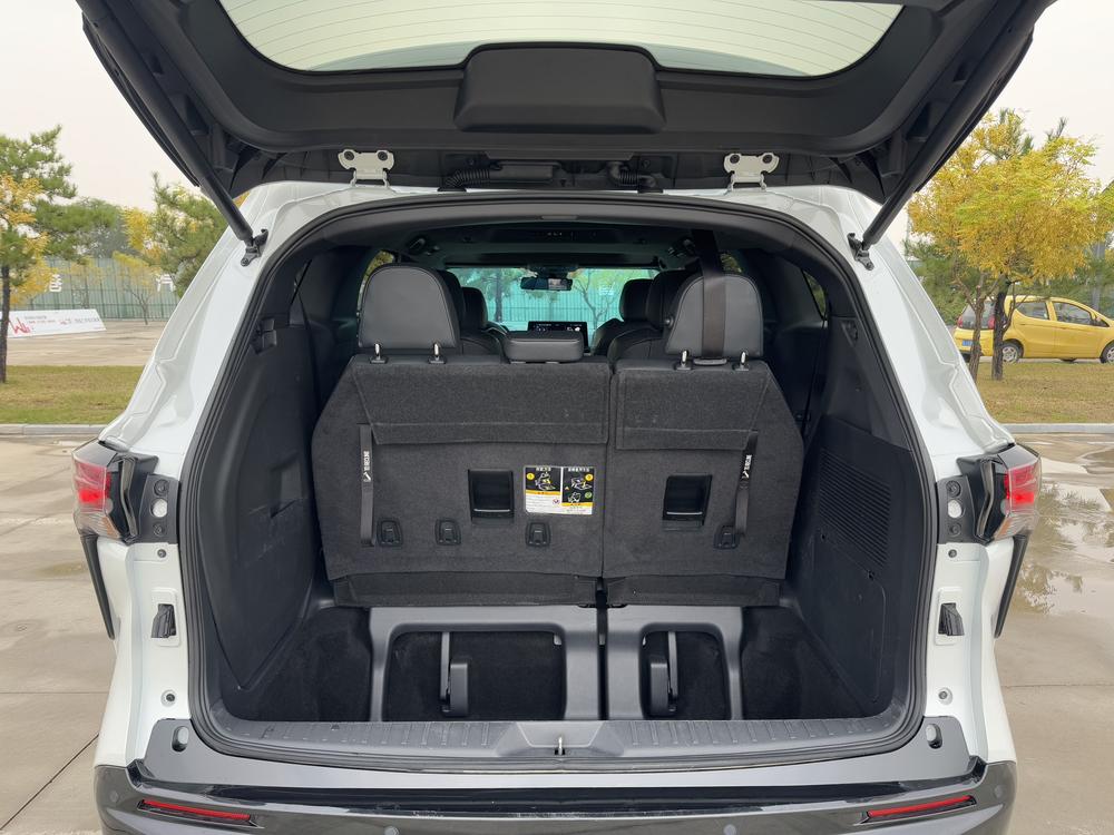Toyota Granvia