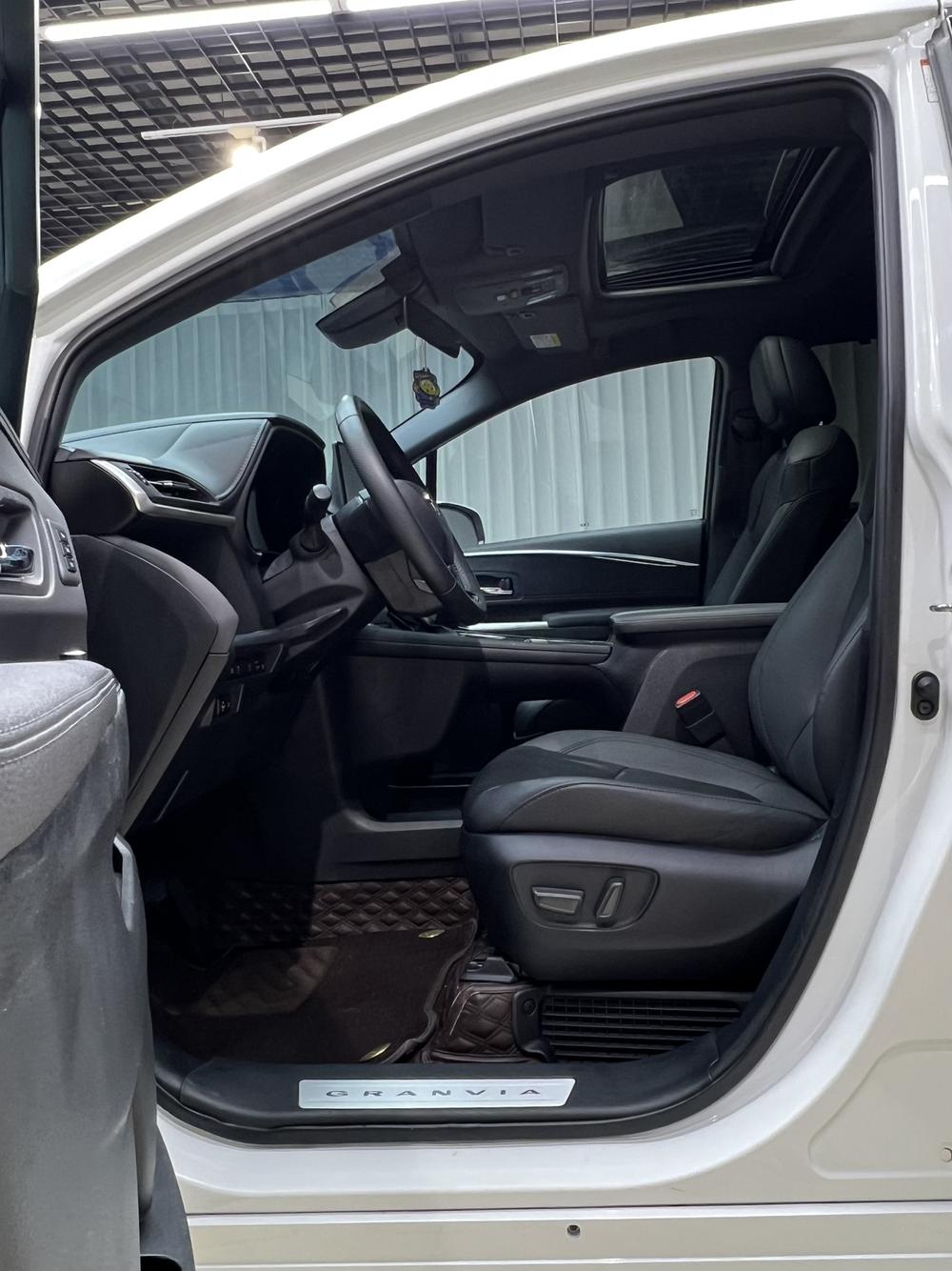 Toyota Granvia