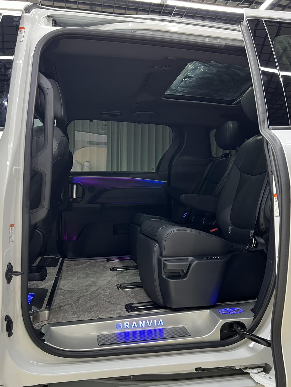 Toyota Granvia