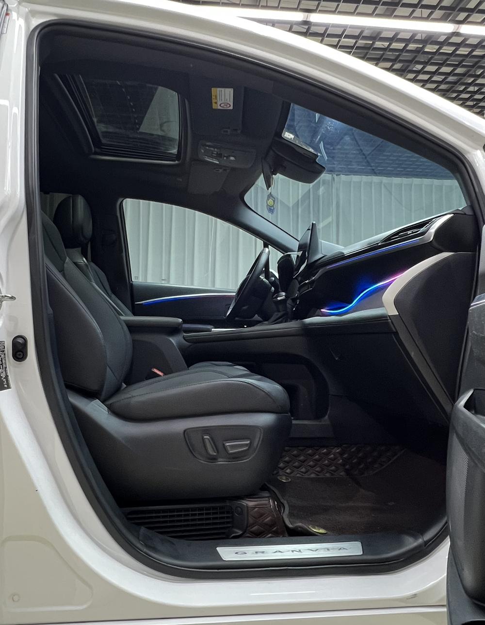 Toyota Granvia