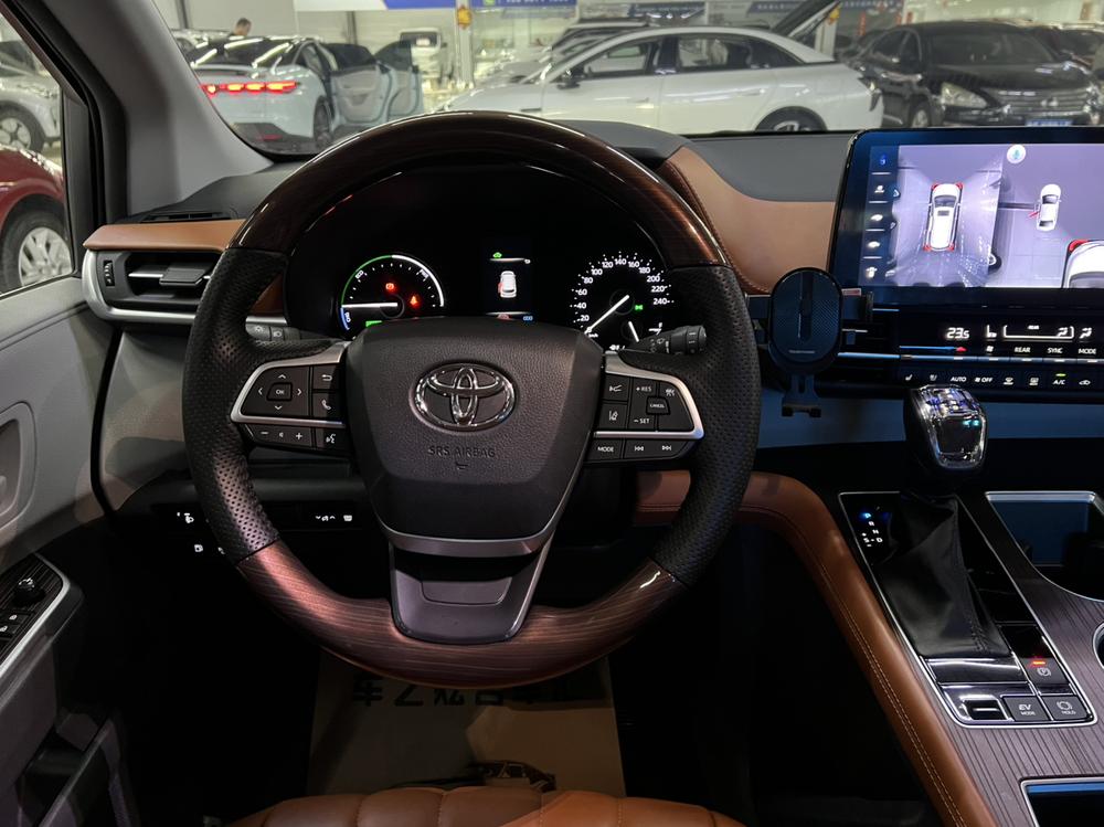 Toyota Granvia
