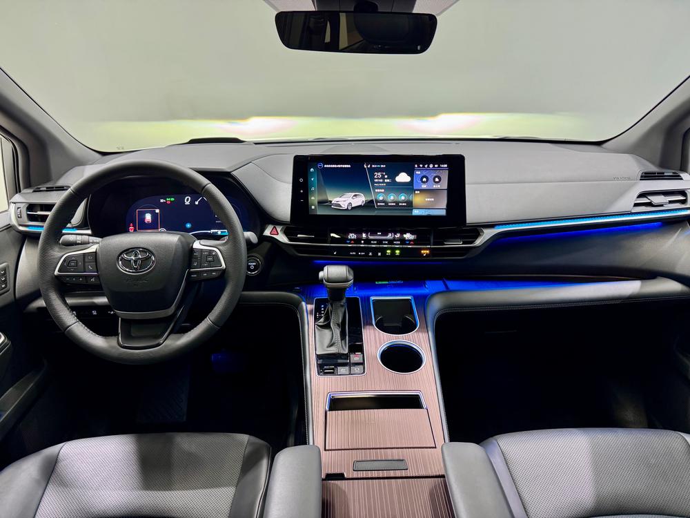 Toyota Granvia