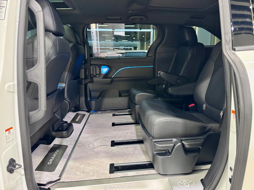 Toyota Granvia