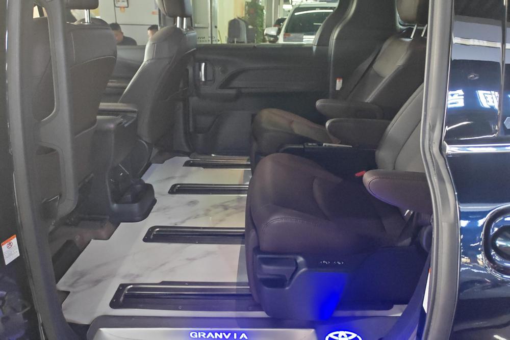Toyota Granvia