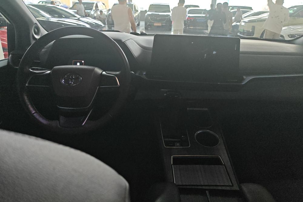 Toyota Granvia